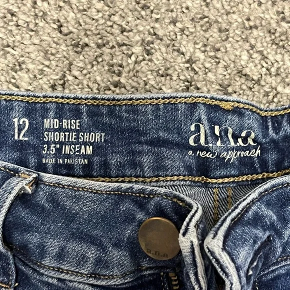 a.n.a Dark Blue Jean Shorts - Picture 3 of 3